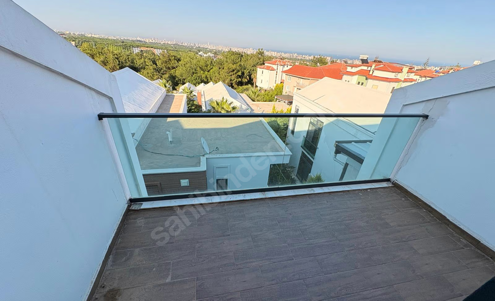 Mersin Mezitli Kuyuluk Mahallesi 4+1 170 m² Klima Satılık Villa