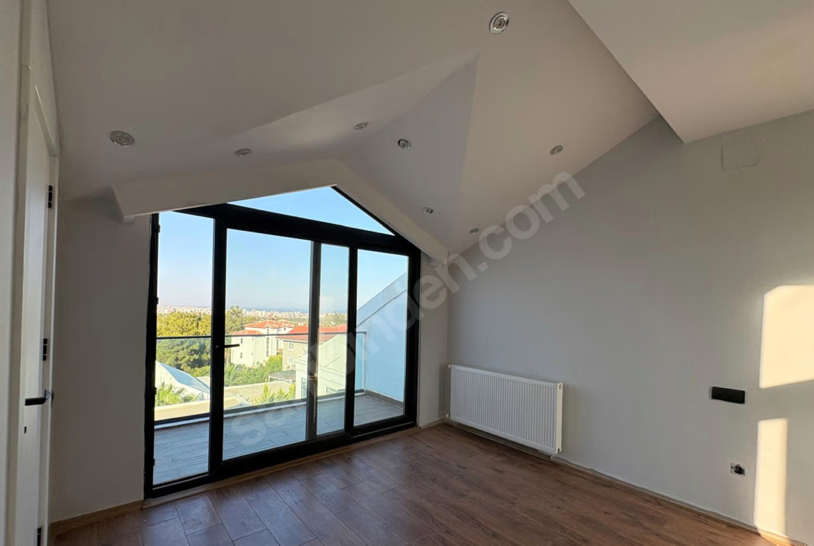 Mersin Mezitli Kuyuluk Mahallesi 4+1 170 m² Klima Satılık Villa