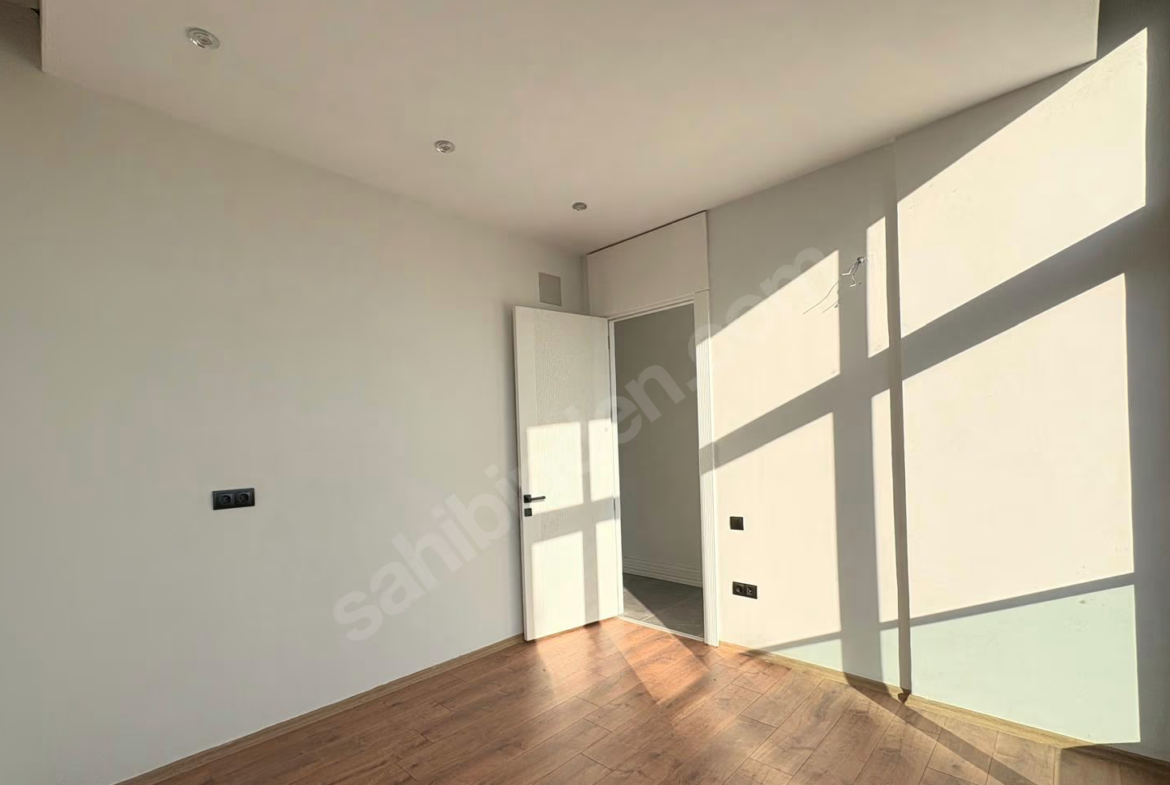Mersin Mezitli Kuyuluk Mahallesi 4+1 170 m² Klima Satılık Villa