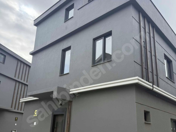 Mersin Mezitli Kuyuluk Mahallesi 4+1 185 m² Yerden Isıtma Satılık Villa