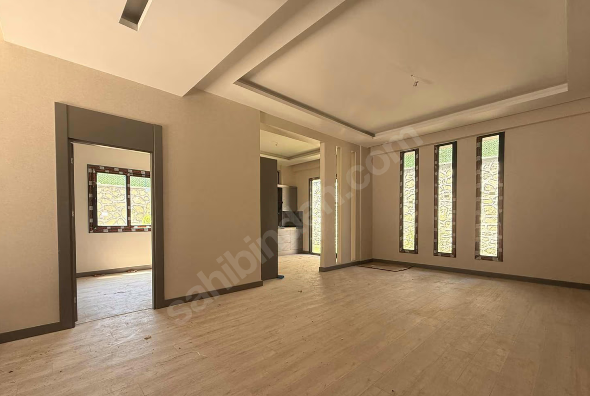 Mersin Mezitli Kuyuluk Mahallesi 4+1 185 m² Yerden Isıtma Satılık Villa