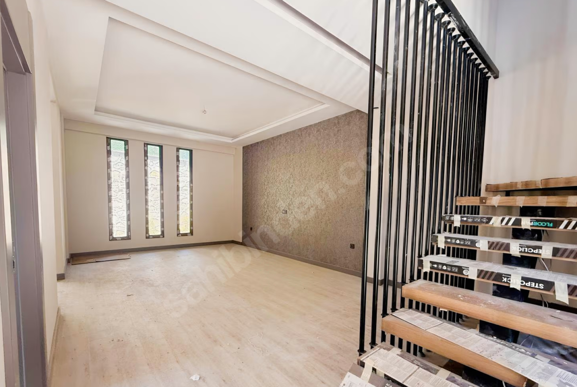 Mersin Mezitli Kuyuluk Mahallesi 4+1 185 m² Yerden Isıtma Satılık Villa