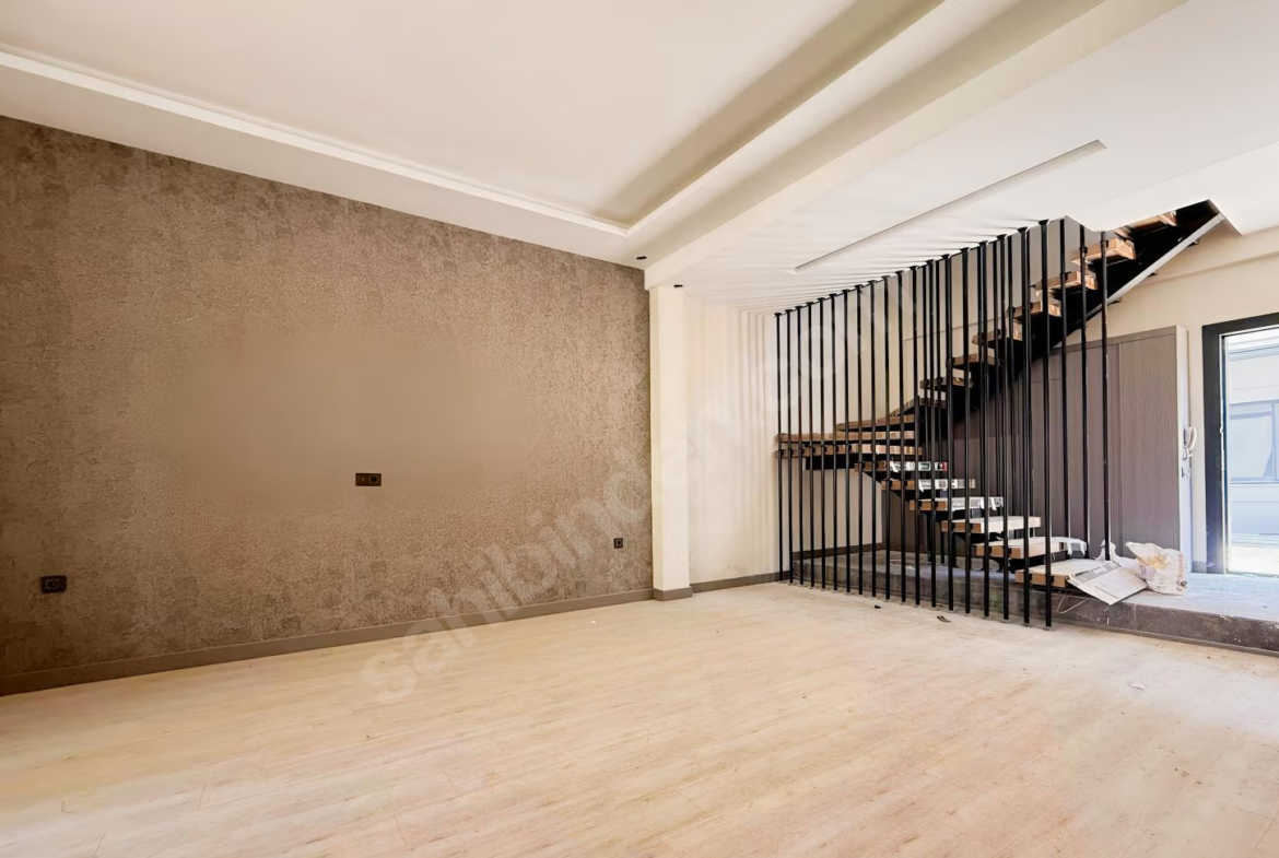 Mersin Mezitli Kuyuluk Mahallesi 4+1 185 m² Yerden Isıtma Satılık Villa