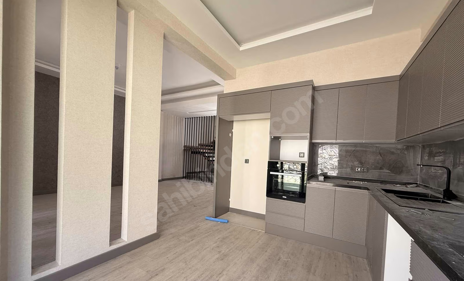 Mersin Mezitli Kuyuluk Mahallesi 4+1 185 m² Yerden Isıtma Satılık Villa