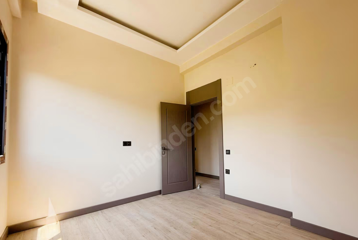 Mersin Mezitli Kuyuluk Mahallesi 4+1 185 m² Yerden Isıtma Satılık Villa