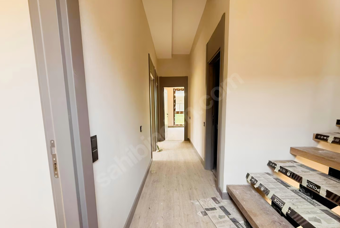 Mersin Mezitli Kuyuluk Mahallesi 4+1 185 m² Yerden Isıtma Satılık Villa