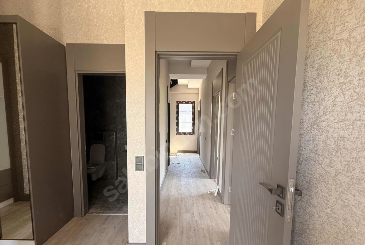 Mersin Mezitli Kuyuluk Mahallesi 4+1 185 m² Yerden Isıtma Satılık Villa