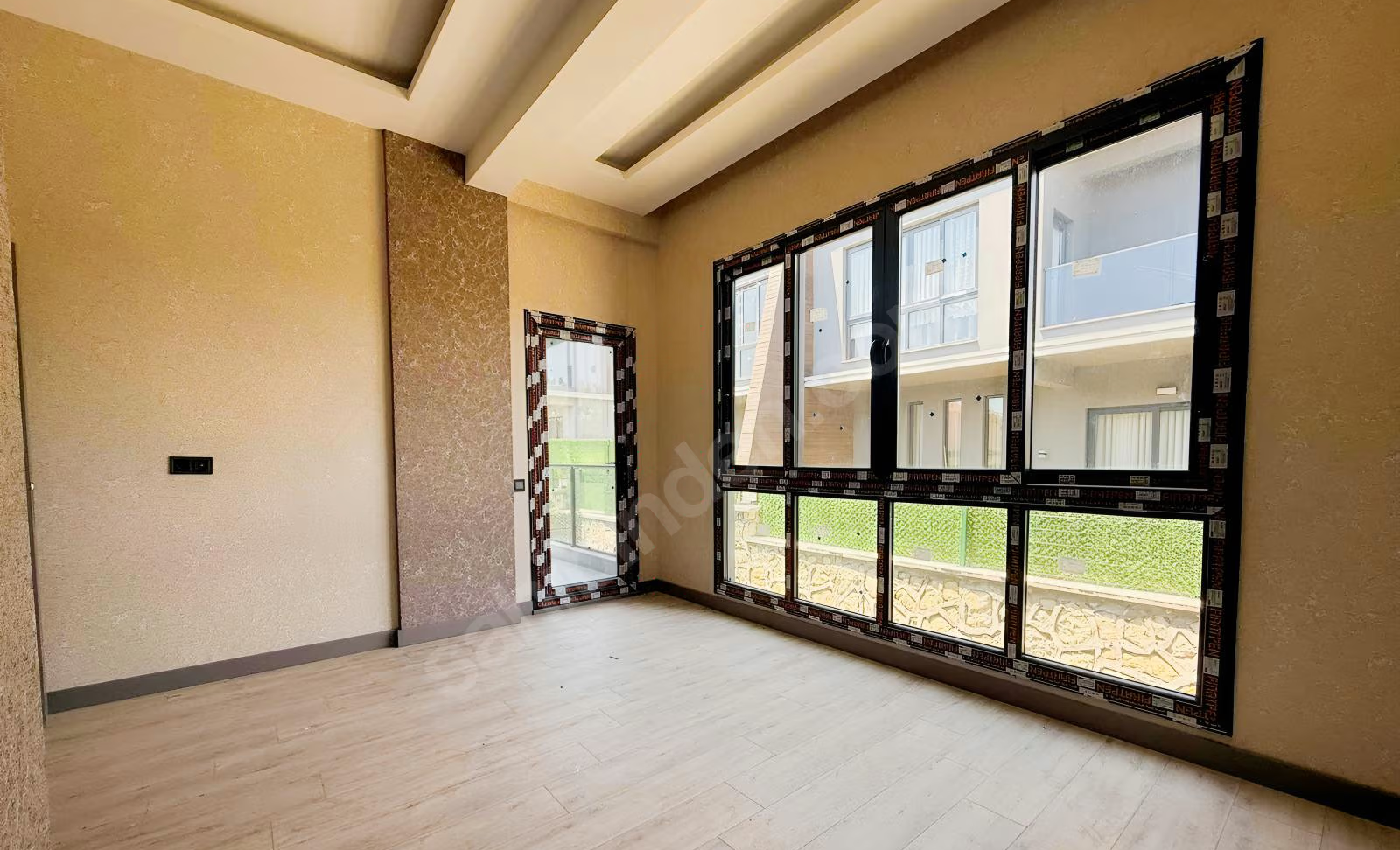 Mersin Mezitli Kuyuluk Mahallesi 4+1 185 m² Yerden Isıtma Satılık Villa