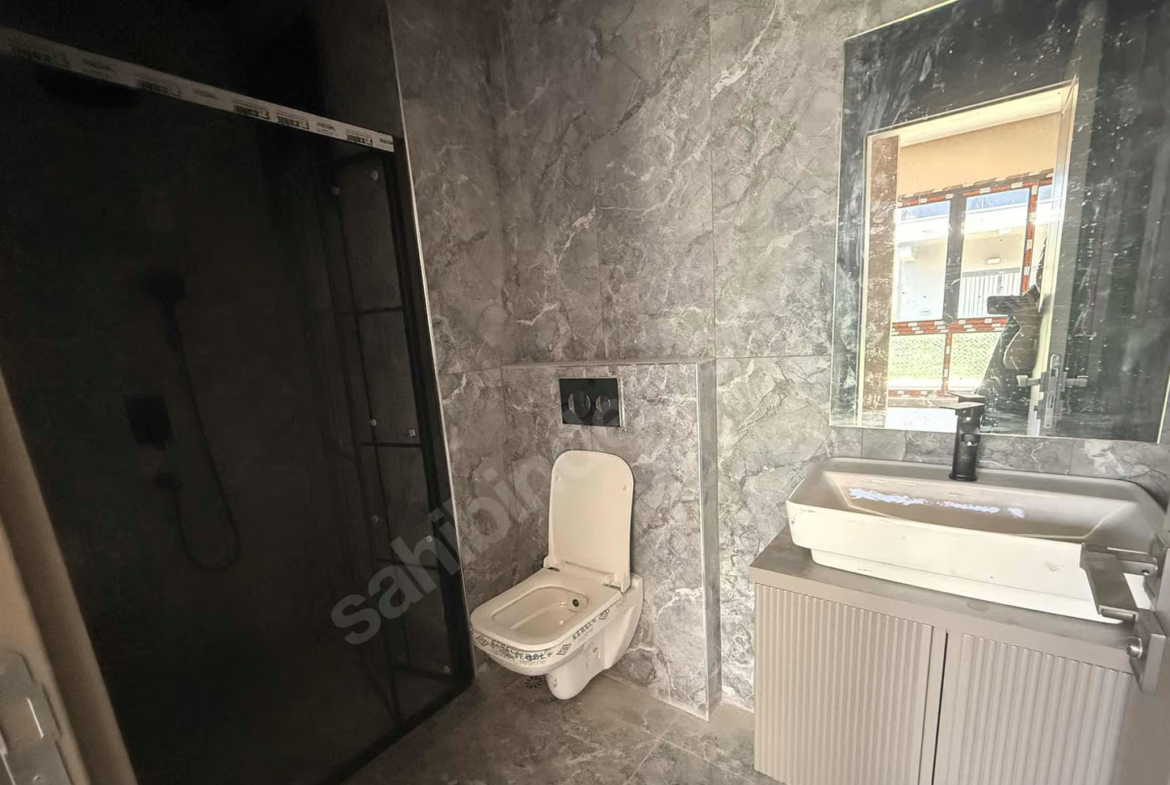 Mersin Mezitli Kuyuluk Mahallesi 4+1 185 m² Yerden Isıtma Satılık Villa