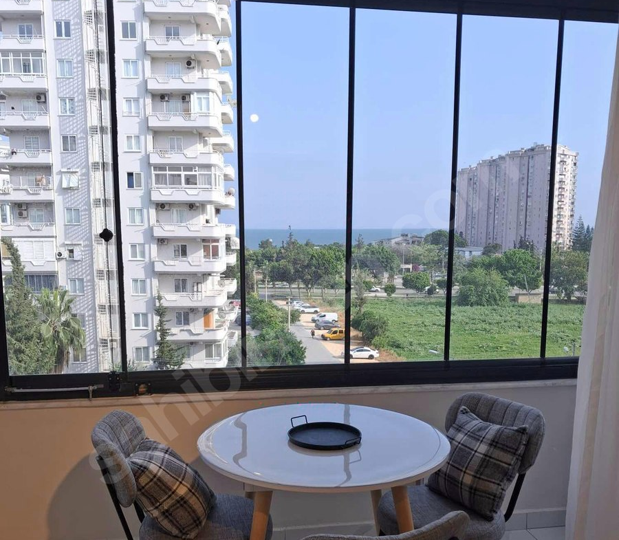 Mersin Mezitli Menderes Mahallesi 1+1 55 m² Doğalgaz Kombili Kiralık Daire