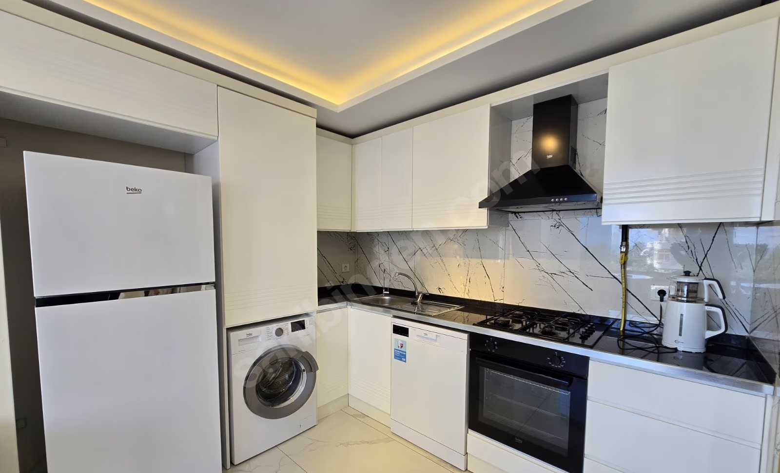 Mersin Mezitli Menderes Mahallesi 1+1 55 m² Doğalgaz Kombili Kiralık Daire 4 Mersin Mezitli Menderes Mahallesi 1+1 55 m² Doğalgaz Kombili Kiralık Daire