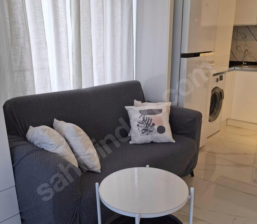 Mersin Mezitli Menderes Mahallesi 1+1 55 m² Doğalgaz Kombili Kiralık Daire