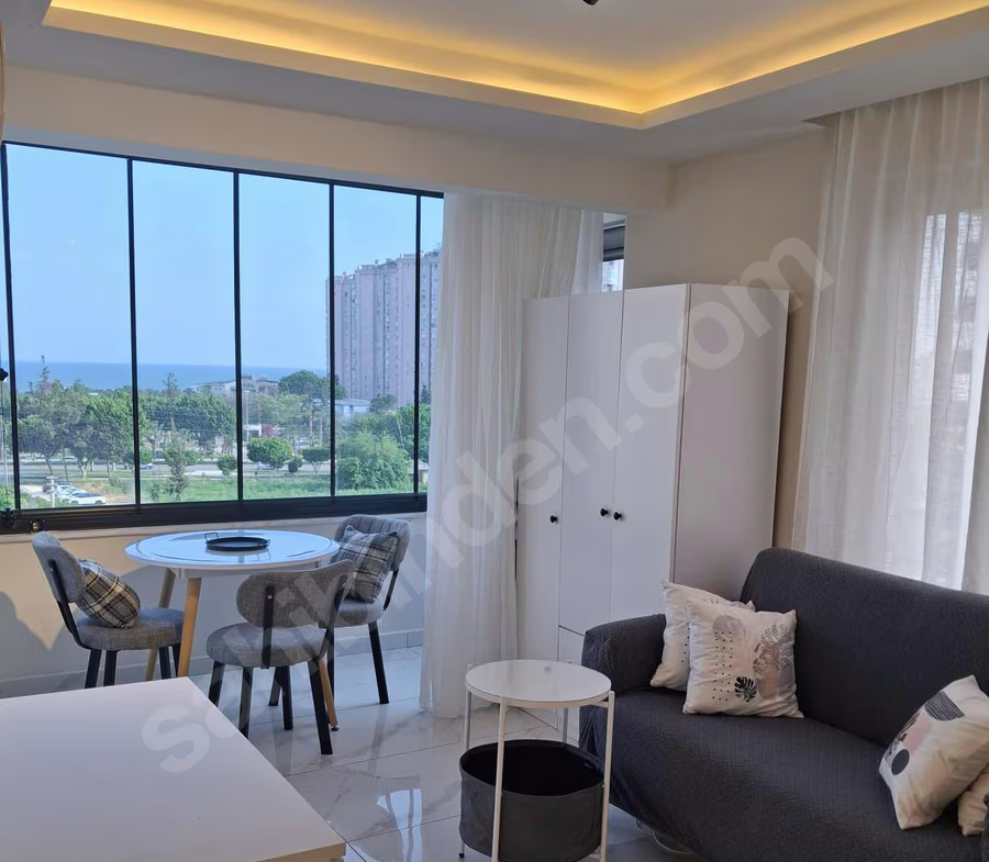 Mersin Mezitli Menderes Mahallesi 1+1 55 m² Doğalgaz Kombili Kiralık Daire