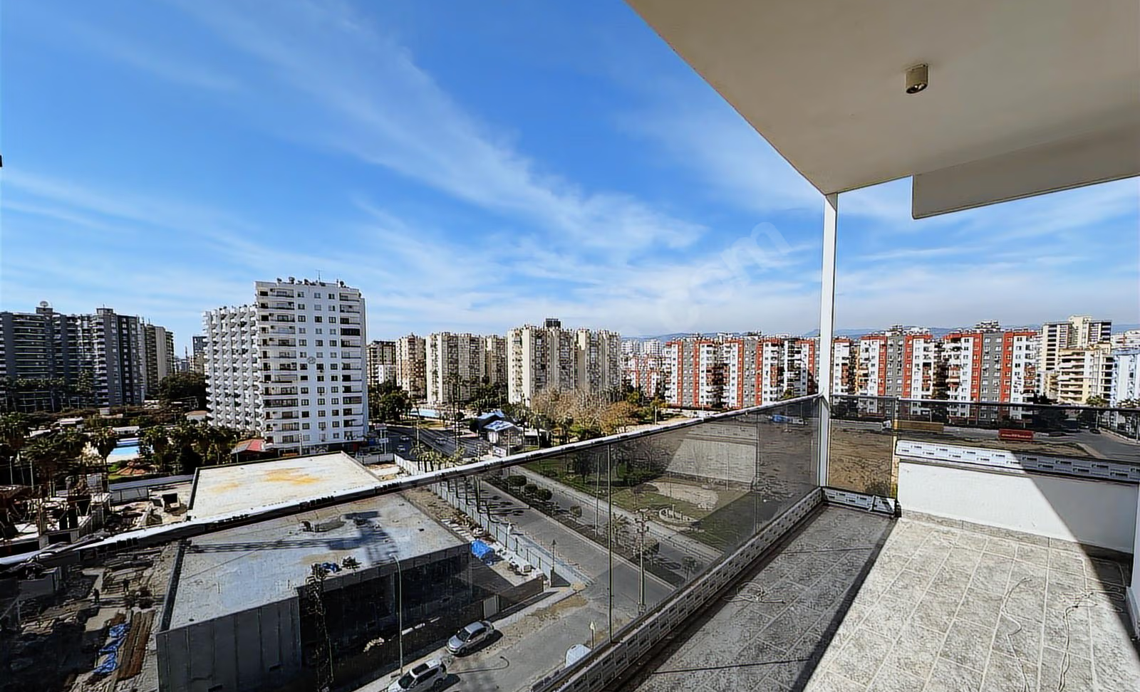 Mersin Mezitli Menderes Mahallesi 3+1 130 m² Doğalgaz Kombili Satılık Daire