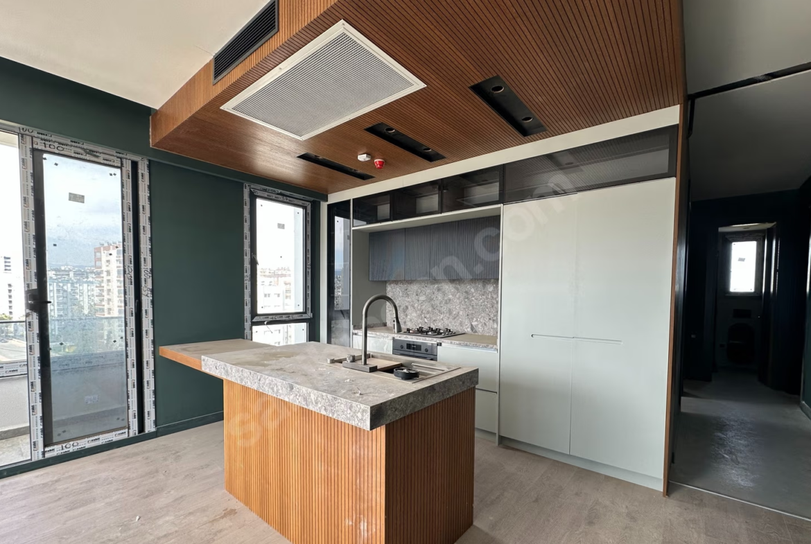 Mersin Mezitli Menderes Mahallesi 3+1 130 m² Doğalgaz Kombili Satılık Daire