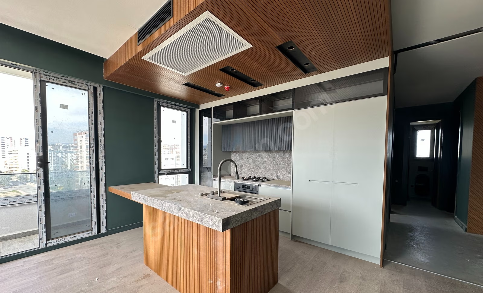Mersin Mezitli Menderes Mahallesi 3+1 130 m² Doğalgaz Kombili Satılık Daire