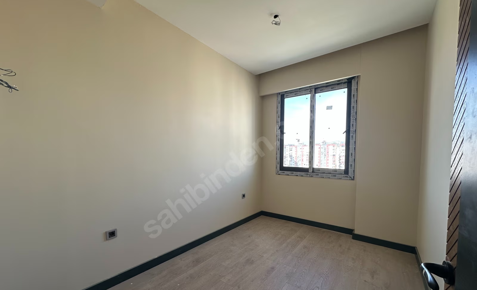 Mersin Mezitli Menderes Mahallesi 3+1 130 m² Doğalgaz Kombili Satılık Daire