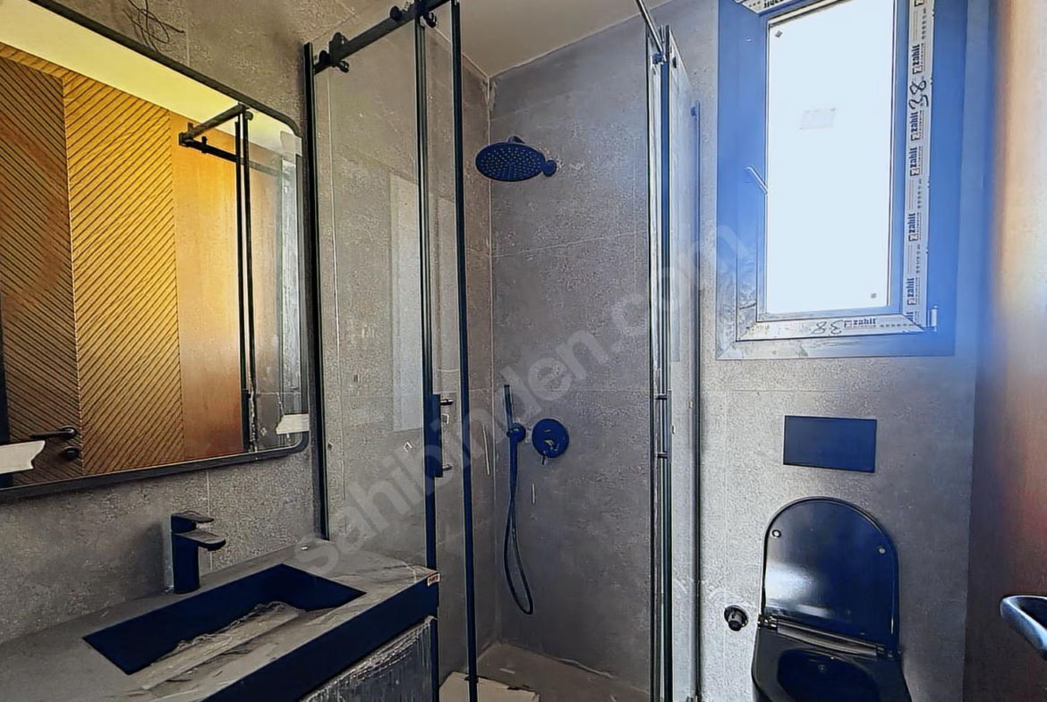 Mersin Mezitli Menderes Mahallesi 3+1 130 m² Doğalgaz Kombili Satılık Daire