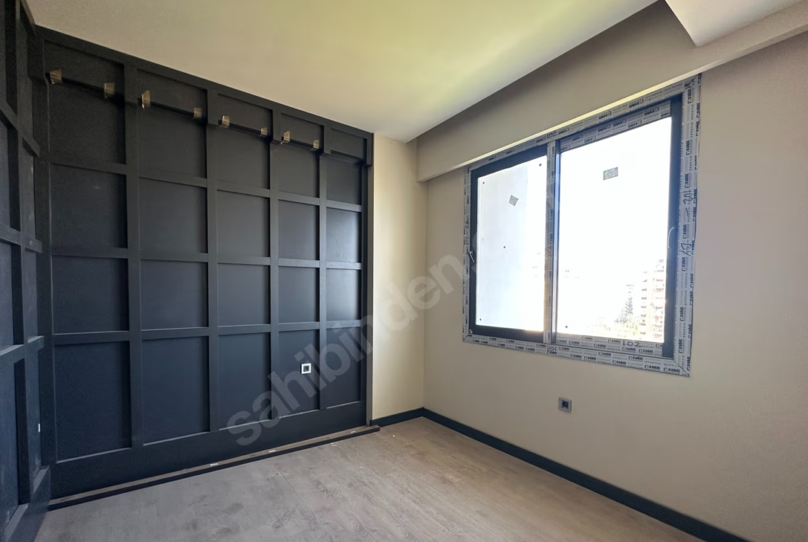 Mersin Mezitli Menderes Mahallesi 3+1 130 m² Doğalgaz Kombili Satılık Daire