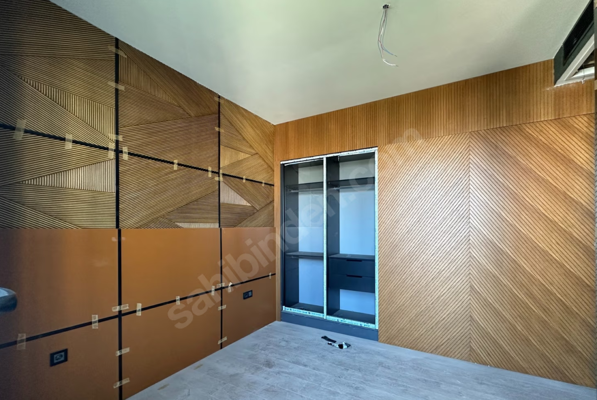 Mersin Mezitli Menderes Mahallesi 3+1 130 m² Doğalgaz Kombili Satılık Daire