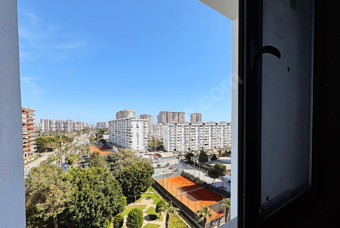 Mersin Mezitli Menderes Mahallesi 3+1 130 m² Doğalgaz Kombili Satılık Daire
