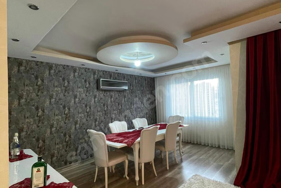 Mersin Mezitli Menderes Mahallesi 3+1 145 m² Klima Satılık Daire