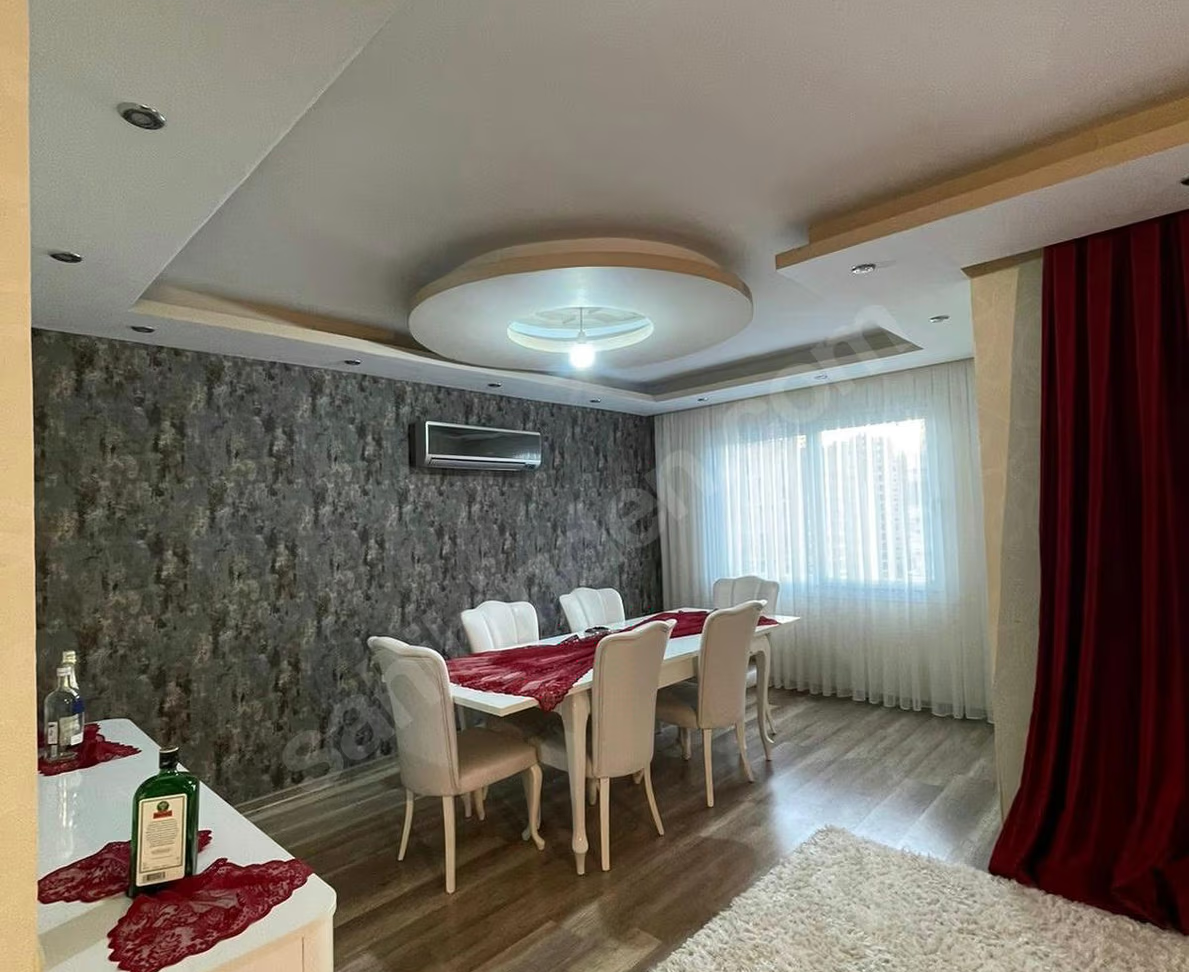 Mersin Mezitli Menderes Mahallesi 3+1 145 m² Klima Satılık Daire