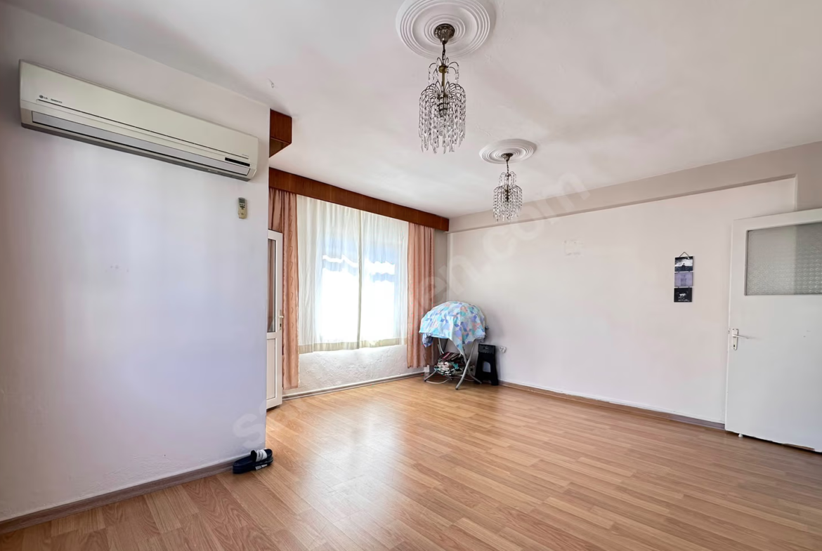 Mersin Mezitli Menderes Mahallesi 3+1 155 m² Klima Satılık Daire