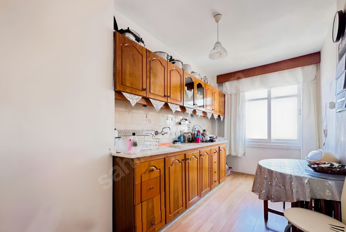 Mersin Mezitli Menderes Mahallesi 3+1 155 m² Klima Satılık Daire