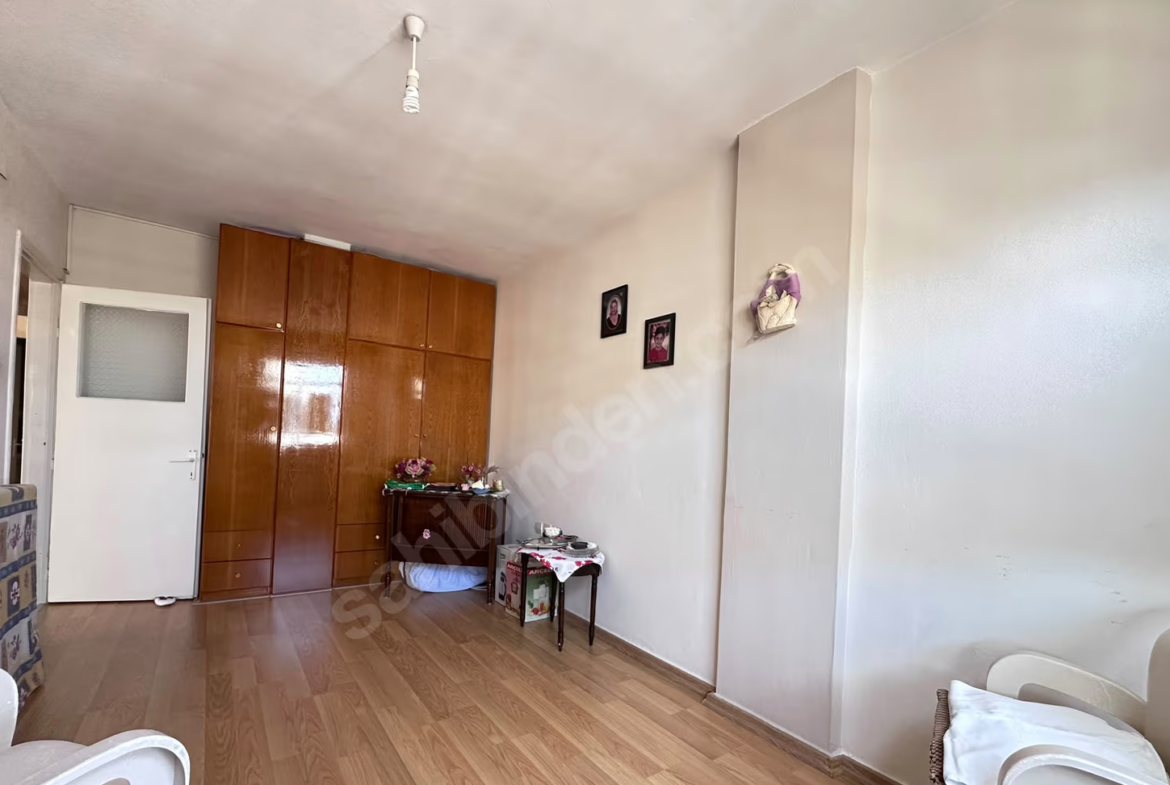 Mersin Mezitli Menderes Mahallesi 3+1 155 m² Klima Satılık Daire
