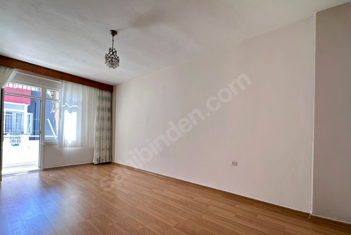 Mersin Mezitli Menderes Mahallesi 3+1 155 m² Klima Satılık Daire