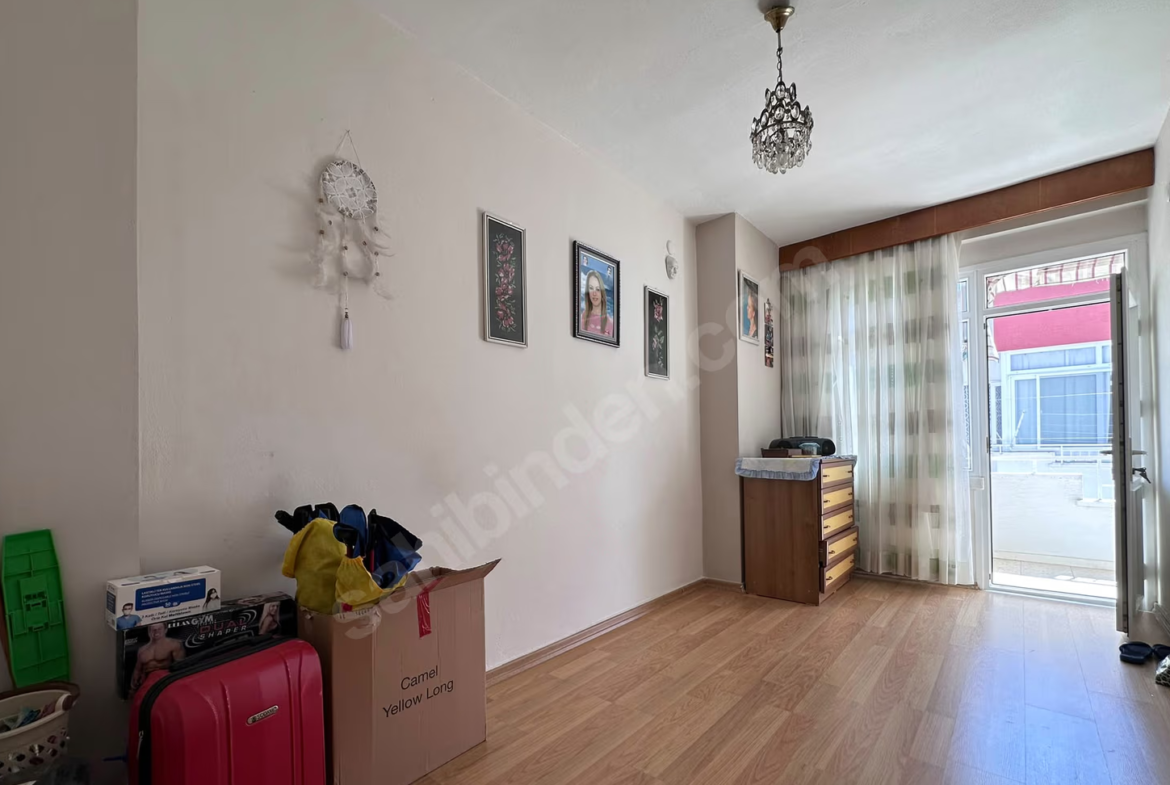 Mersin Mezitli Menderes Mahallesi 3+1 155 m² Klima Satılık Daire