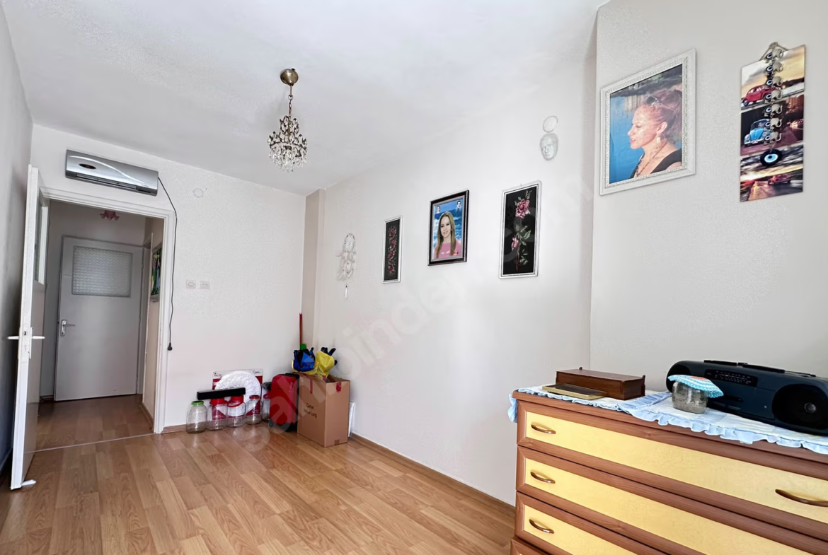 Mersin Mezitli Menderes Mahallesi 3+1 155 m² Klima Satılık Daire