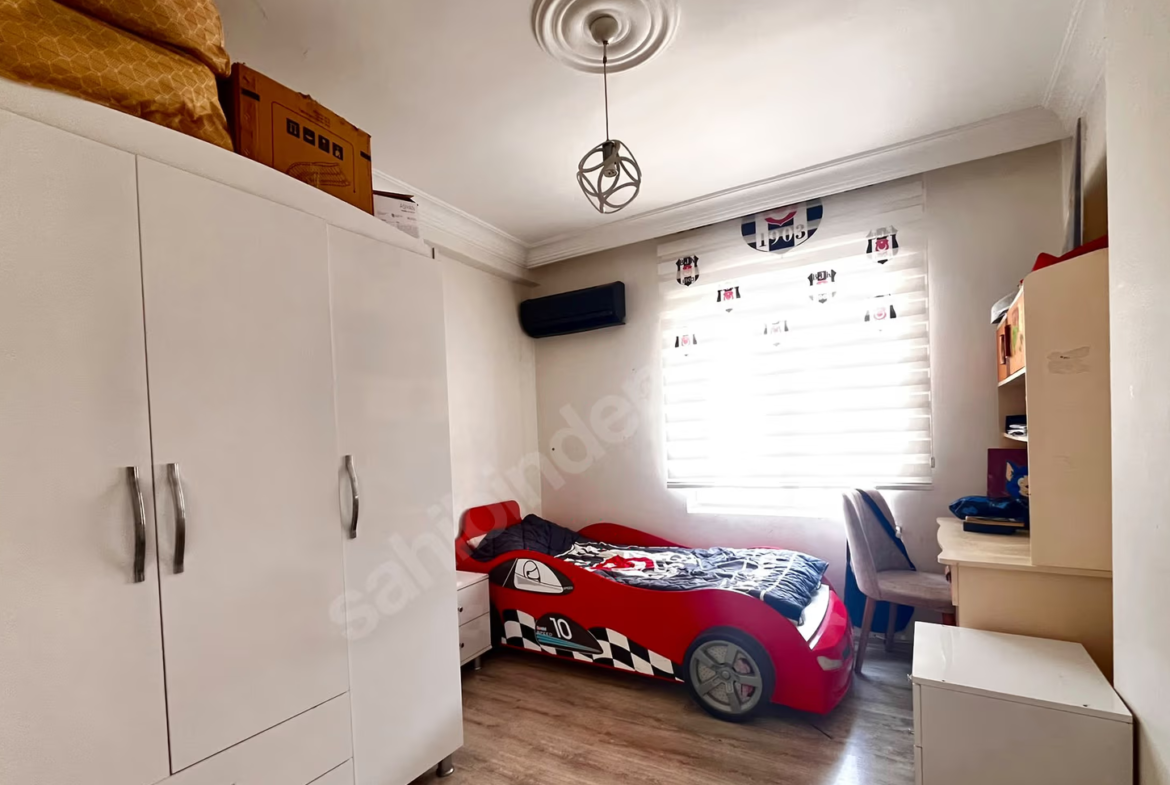 Mersin Mezitli Menderes Mahallesi 3+1 165 m² Klima Satılık Daire