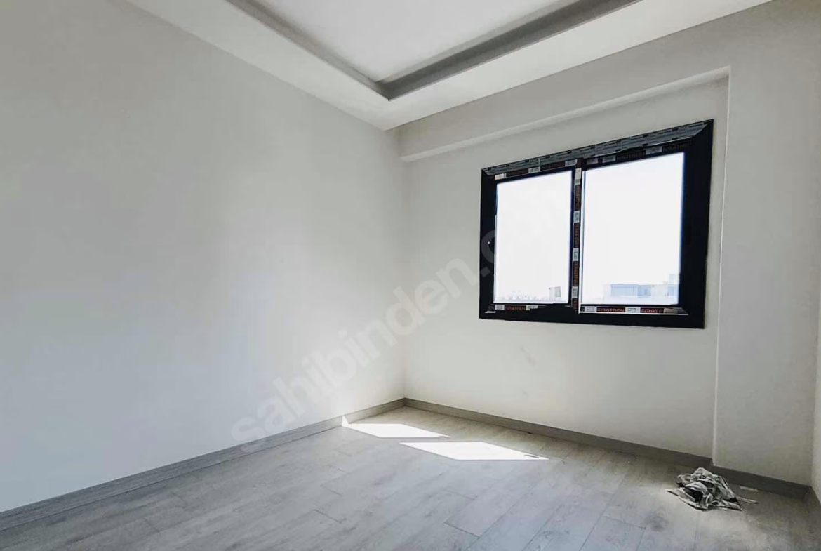 Mersin Mezitli Merkez Mahallesi 2+1 110 m² Doğalgaz Kombili Kiralık Daire