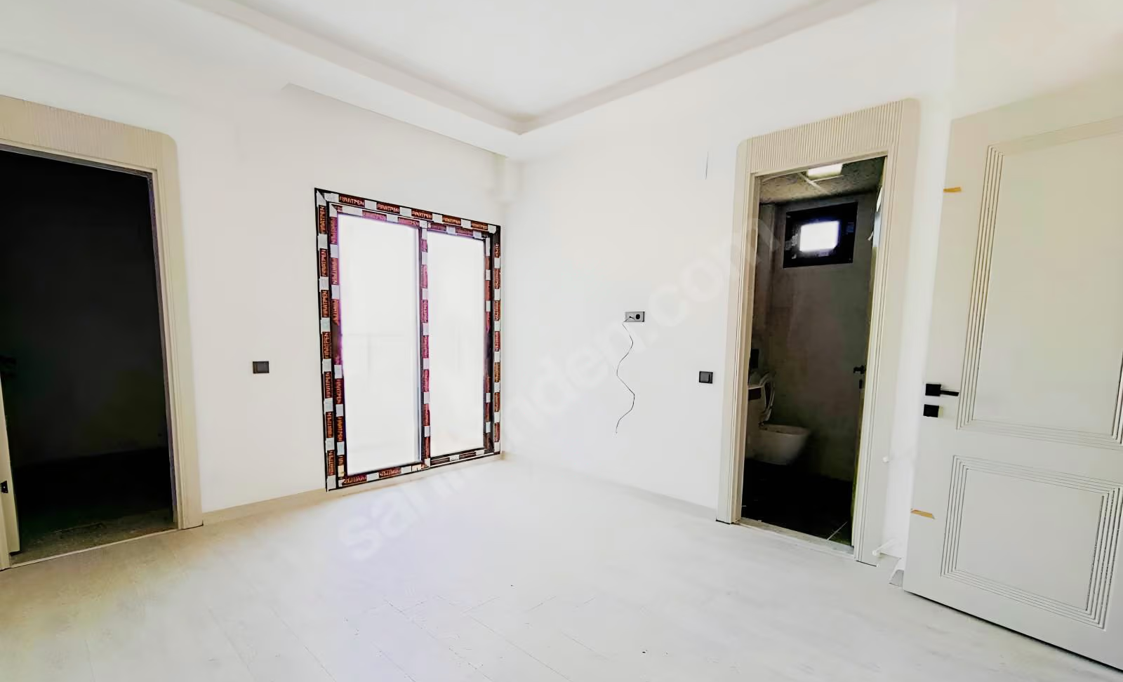 Mersin Mezitli Merkez Mahallesi 2+1 110 m² Doğalgaz Kombili Kiralık Daire