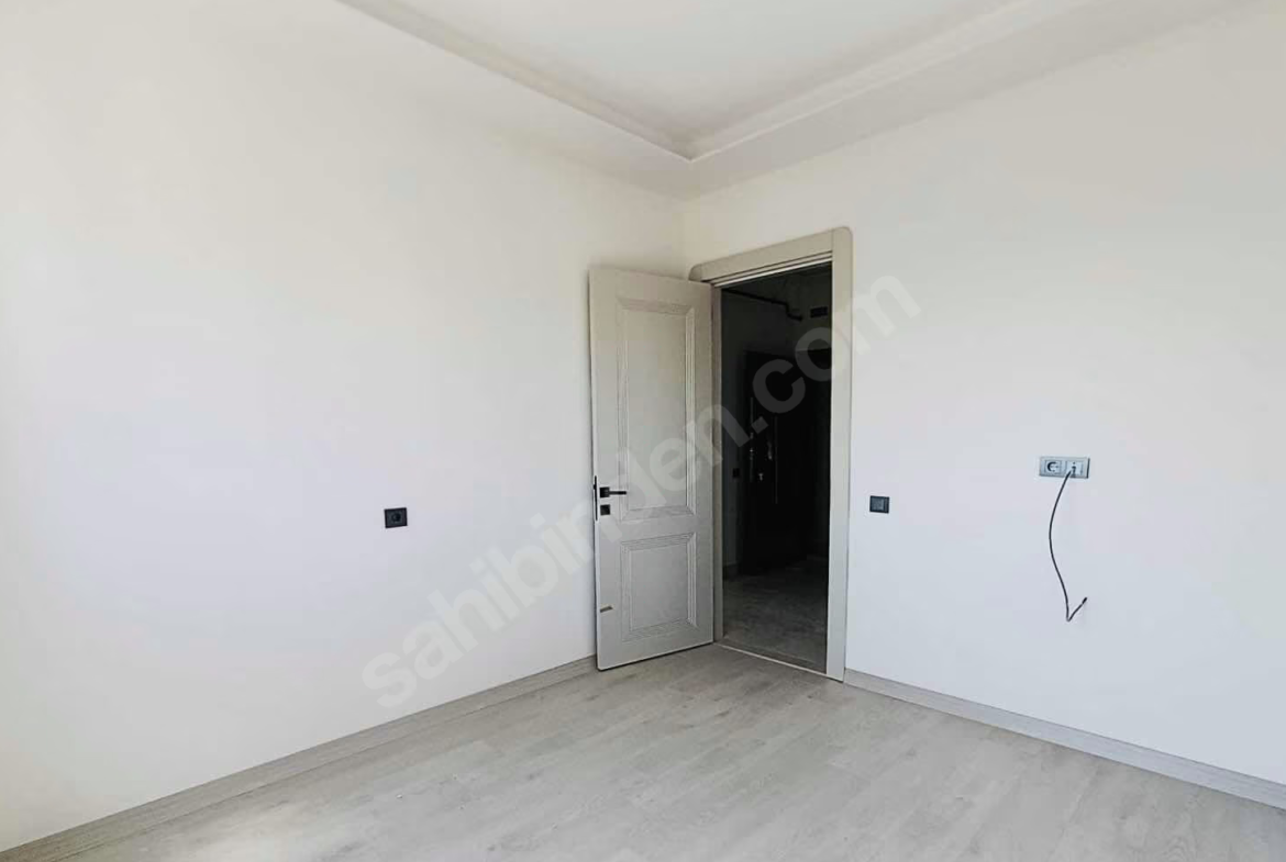 Mersin Mezitli Merkez Mahallesi 2+1 110 m² Doğalgaz Kombili Kiralık Daire