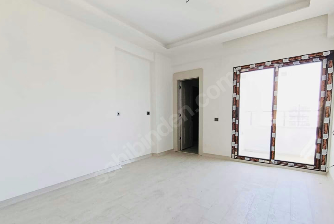 Mersin Mezitli Merkez Mahallesi 2+1 110 m² Doğalgaz Kombili Kiralık Daire