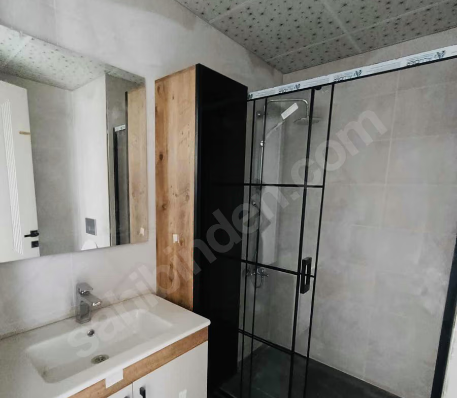 Mersin Mezitli Merkez Mahallesi 2+1 110 m² Doğalgaz Kombili Kiralık Daire