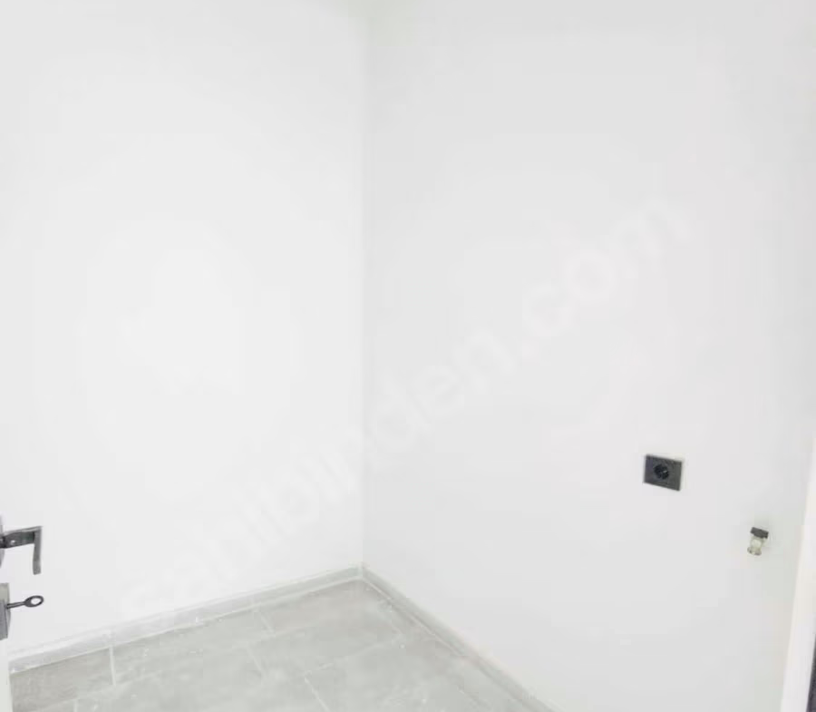 Mersin Mezitli Merkez Mahallesi 2+1 110 m² Doğalgaz Kombili Kiralık Daire