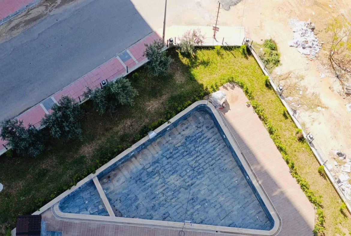 Mersin Mezitli Merkez Mahallesi 2+1 110 m² Doğalgaz Kombili Kiralık Daire