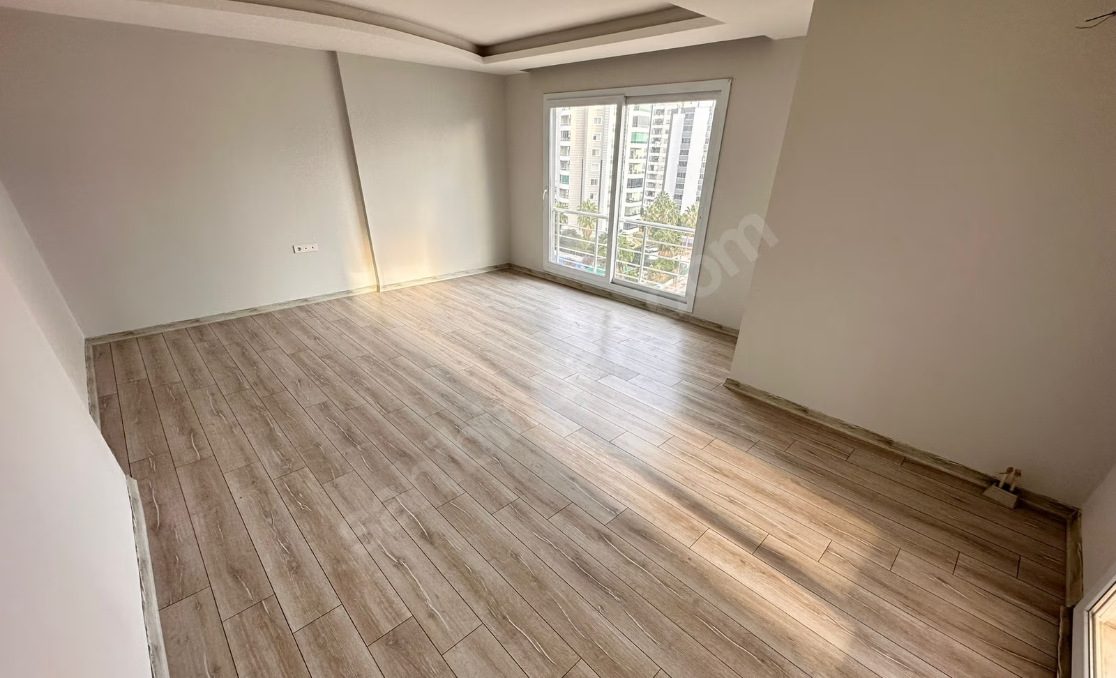 Mersin Mezitli Merkez Mahallesi 3+1 160 m² Doğalgaz Kombili Satılık Daire 3 Mersin Mezitli Merkez Mahallesi 3+1 160 m² Doğalgaz Kombili Satılık Daire