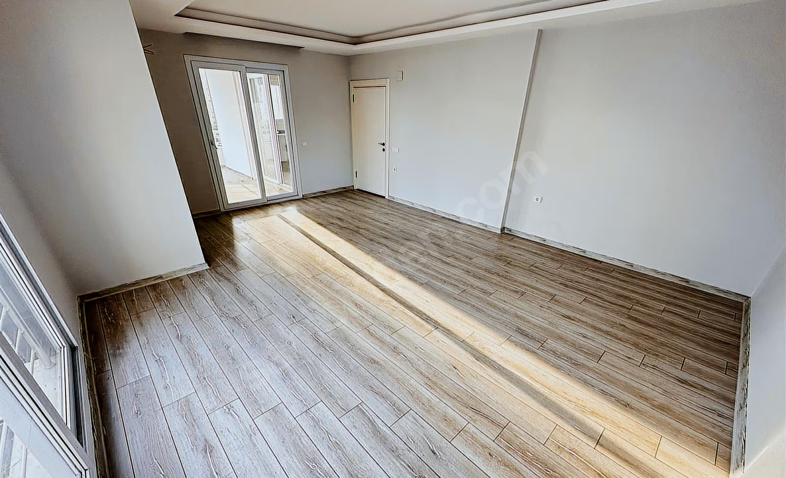 Mersin Mezitli Merkez Mahallesi 3+1 160 m² Doğalgaz Kombili Satılık Daire 4 Mersin Mezitli Merkez Mahallesi 3+1 160 m² Doğalgaz Kombili Satılık Daire