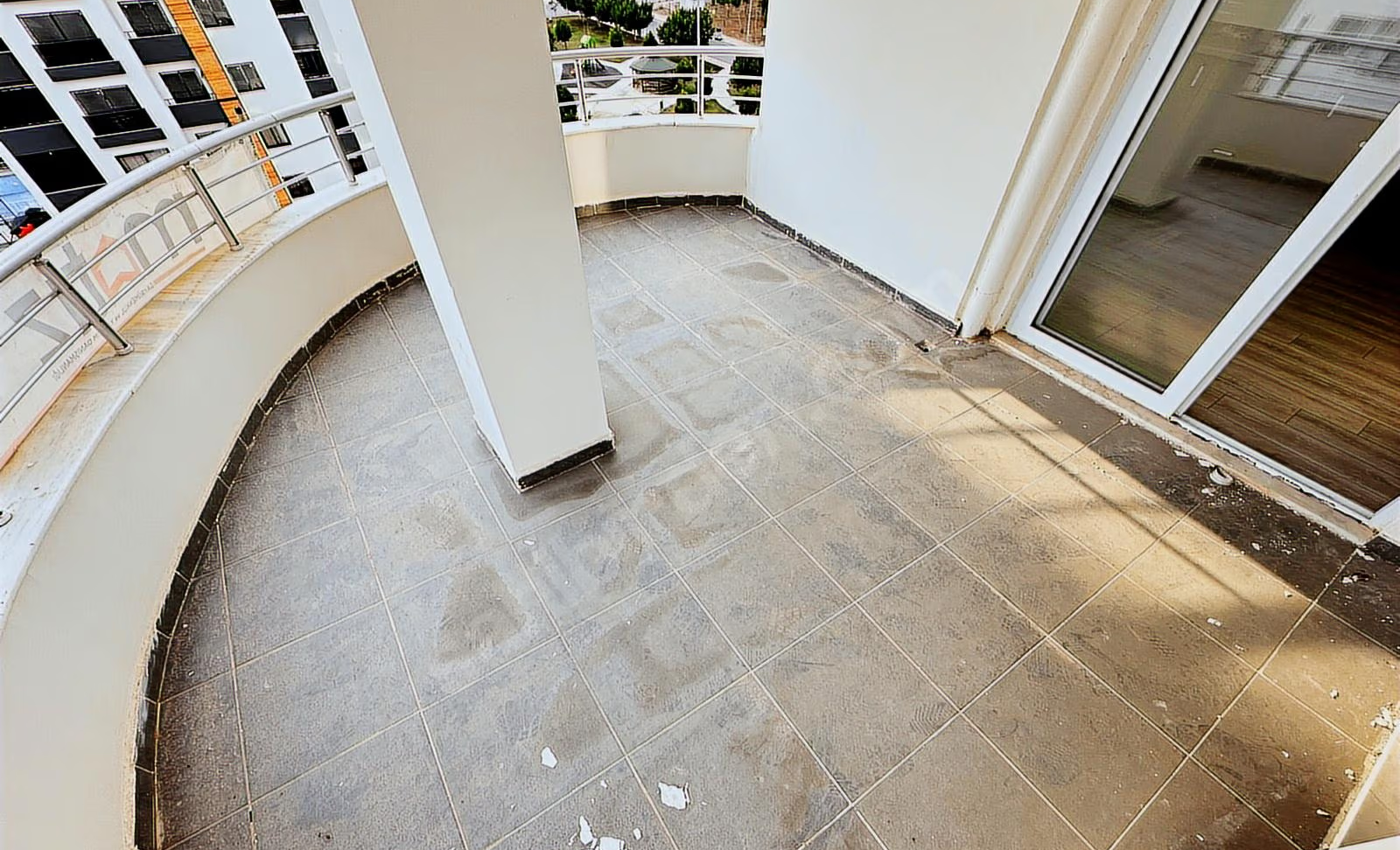Mersin Mezitli Merkez Mahallesi 3+1 160 m² Doğalgaz Kombili Satılık Daire 11 Mersin Mezitli Merkez Mahallesi 3+1 160 m² Doğalgaz Kombili Satılık Daire