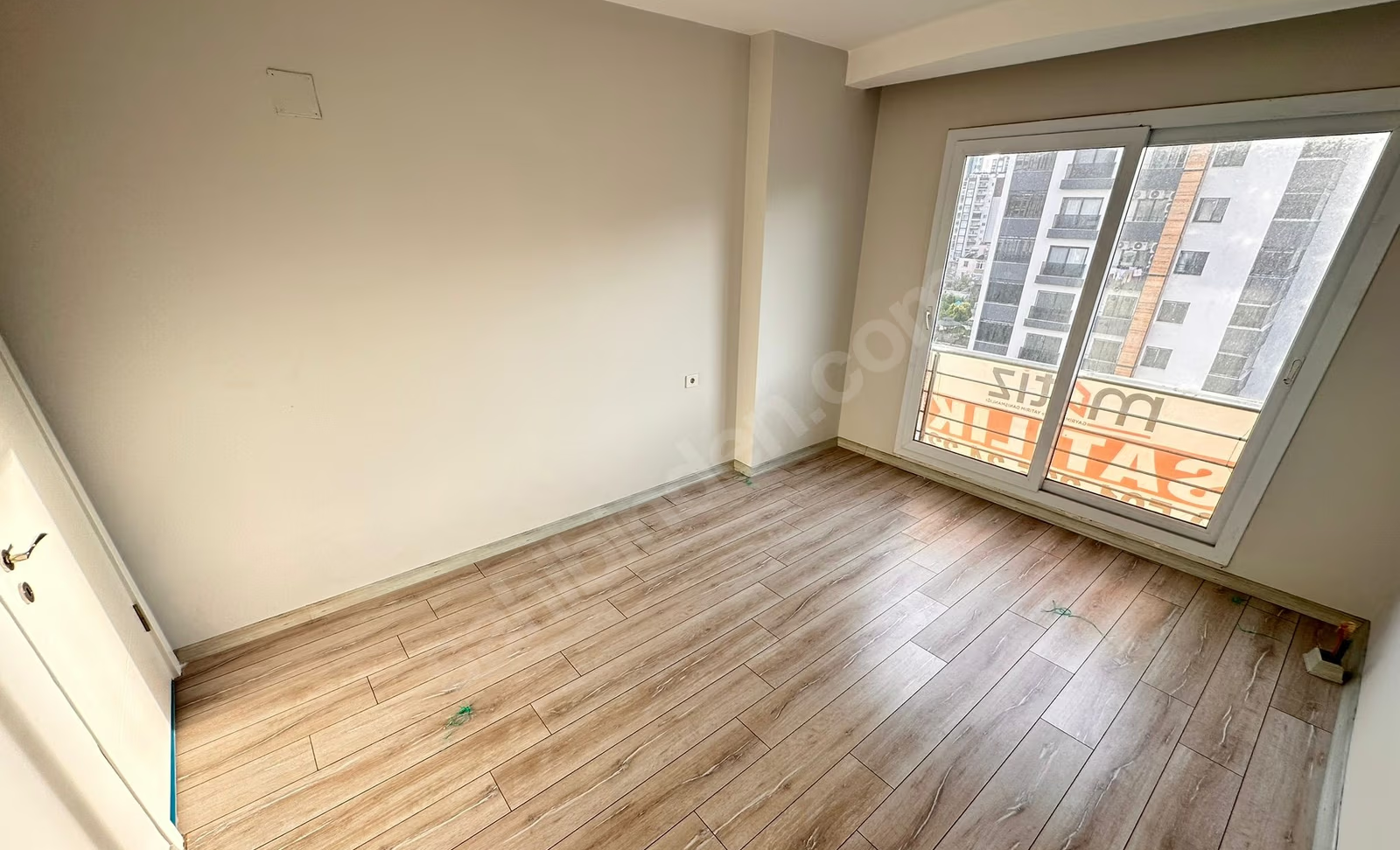 Mersin Mezitli Merkez Mahallesi 3+1 160 m² Doğalgaz Kombili Satılık Daire 18 Mersin Mezitli Merkez Mahallesi 3+1 160 m² Doğalgaz Kombili Satılık Daire