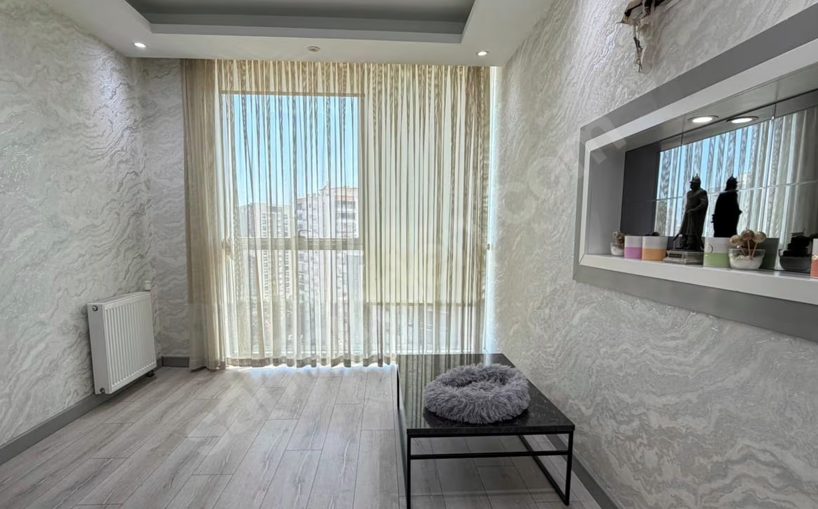 Mersin Mezitli Merkez Mahallesi 4+1 220 m² Doğalgaz Kombili Satılık Daire