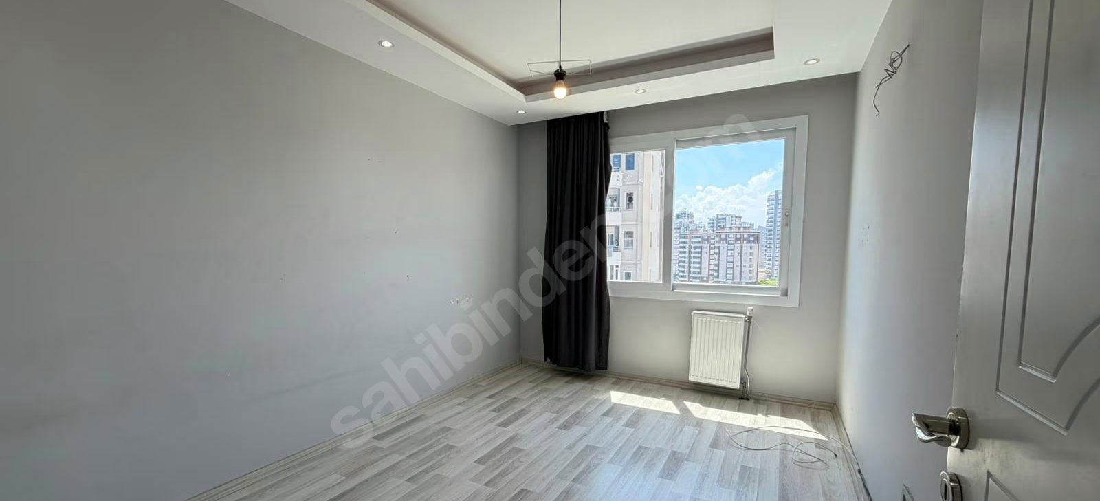 Mersin Mezitli Merkez Mahallesi 4+1 220 m² Doğalgaz Kombili Satılık Daire