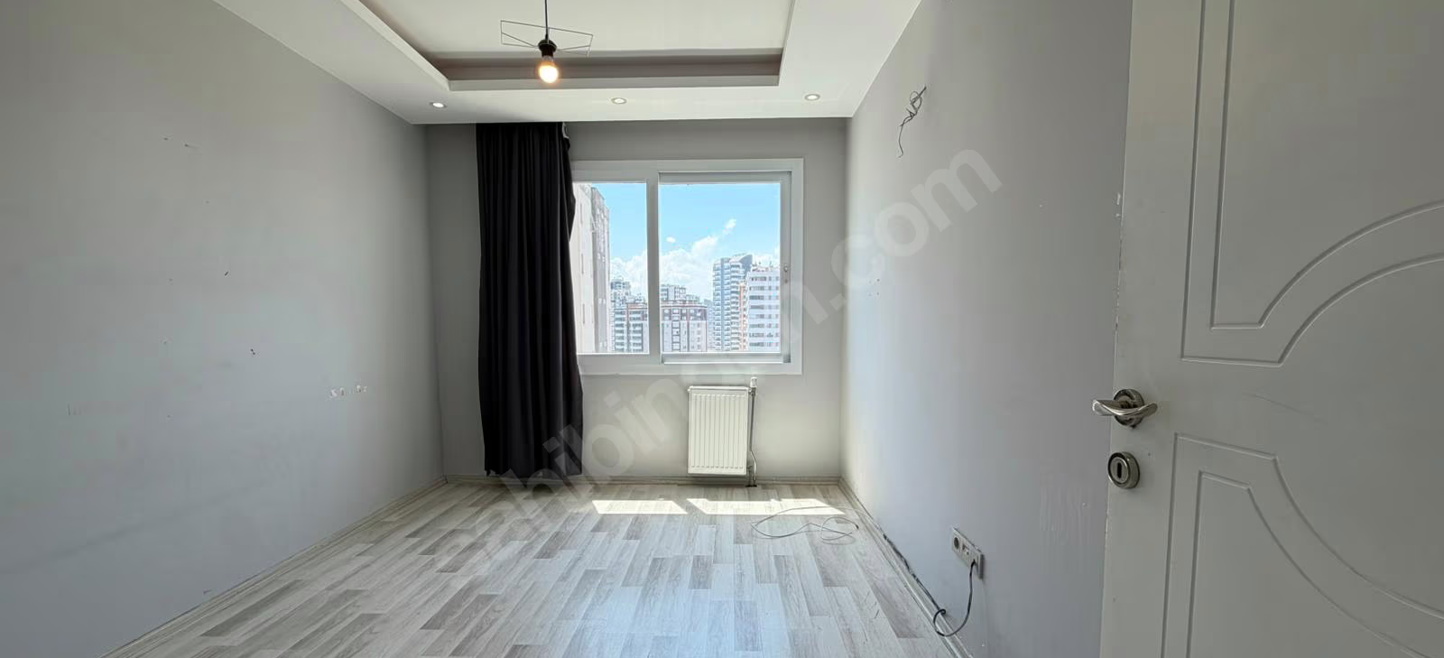 Mersin Mezitli Merkez Mahallesi 4+1 220 m² Doğalgaz Kombili Satılık Daire