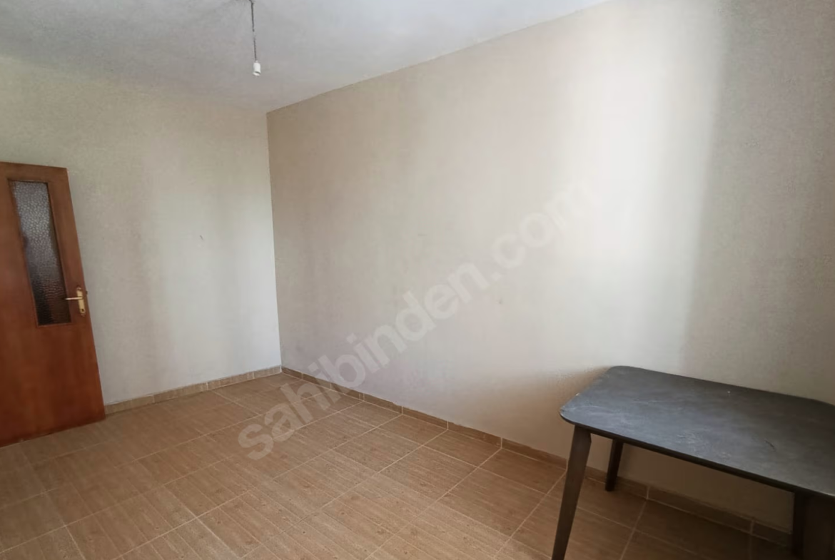Mersin Mezitli Seymenli Mahallesi 3+1 190 m² Doğalgaz Kombili Satılık Daire