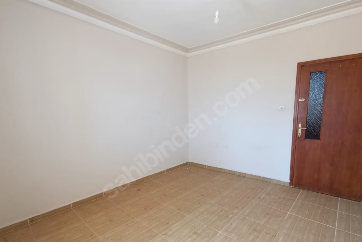 Mersin Mezitli Seymenli Mahallesi 3+1 190 m² Doğalgaz Kombili Satılık Daire